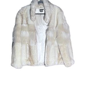 Sharon Young large womens coat. Like new not a spot or blemish